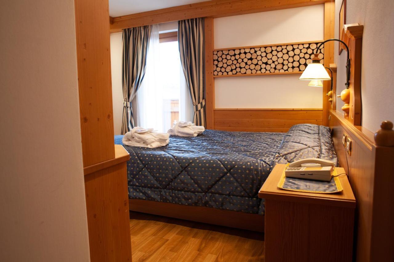 Hotel Posta Forni di Sopra Zewnętrze zdjęcie
