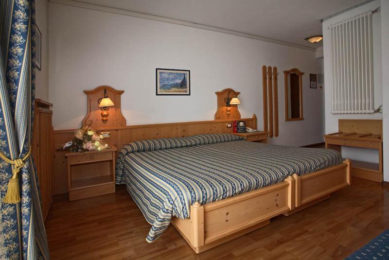 Hotel Posta Forni di Sopra Zewnętrze zdjęcie