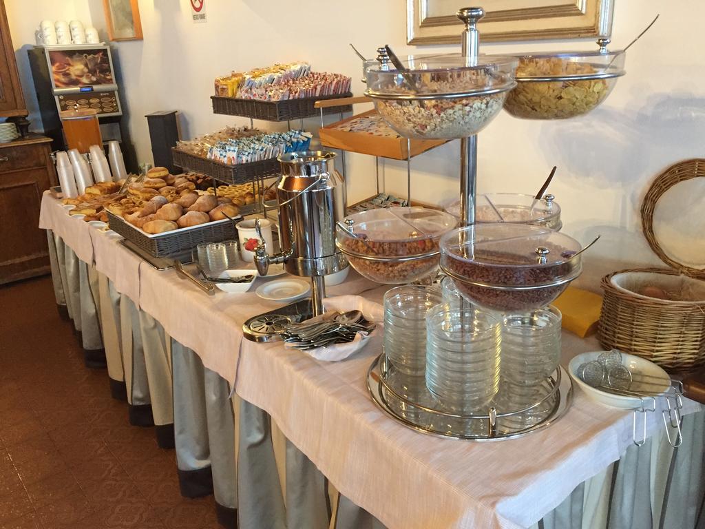 Hotel Posta Forni di Sopra Zewnętrze zdjęcie