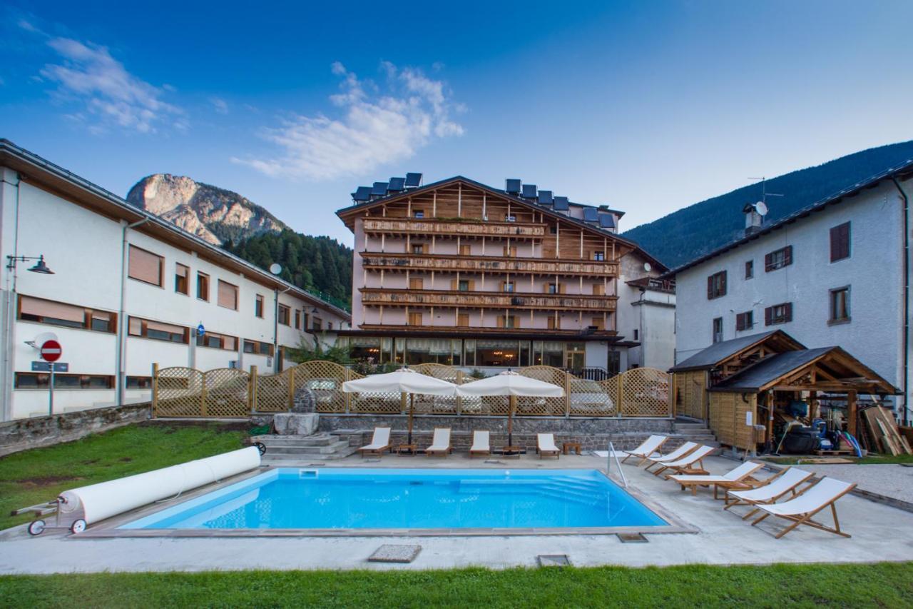 Hotel Posta Forni di Sopra Zewnętrze zdjęcie